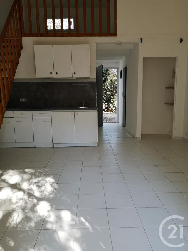 Appartement F2 à louer - 2 pièces - 48.12 m2 - ST BRES - 34 - LANGUEDOC-ROUSSILLON - Century 21 L'Agence Du Centre